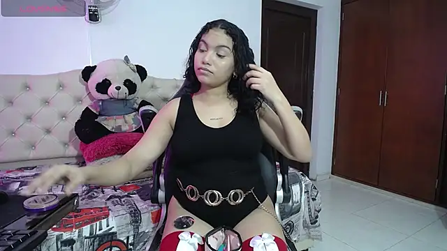 Snapshot of valeria_martinez19 chatting on June 13, 2026, 3:04 am valeria martinez19 online show from June 13, 2026, 3:04 am