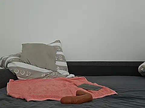 ghost430000 online show from May 10, 2026, 1:46 pm