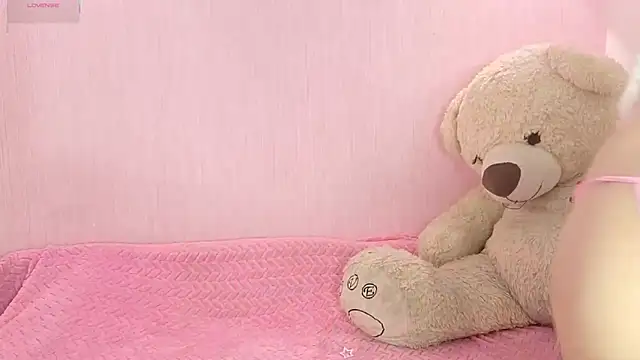 Little arii online show from April 29, 2026, 7:09 pm