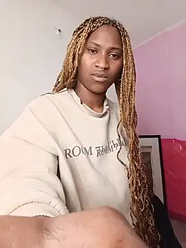 Snapshot of EvonyFoxxx chatting on May 25, 2026, 4:34 am EvonyFoxxx online show from May 25, 2026, 4:34 am