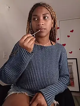 EvonyFoxxx online show from July 4, 2026, 2:40 am