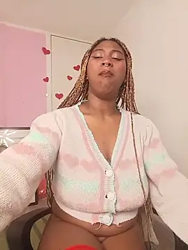 Snapshot of EvonyFoxxx chatting on March 18, 2026, 11:16 pm EvonyFoxxx online show from March 18, 2026, 11:16 pm