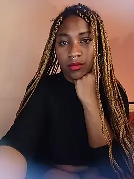 EvonyFoxxx online show from August 7, 2026, 4:18 am