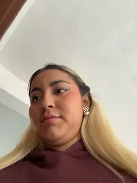 Elina Hills online show from January 14, 2026, 7:06 pm