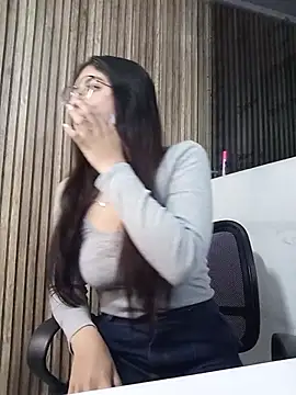 Snapshot of Valk_submissive chatting on March 9, 2026, 4:38 am Valk submissive online show from March 9, 2026, 4:38 am