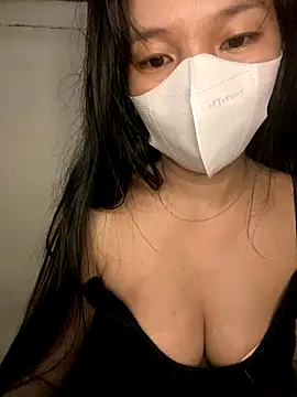 DAISSY69 online show from November 6, 2025, 6:12 pm