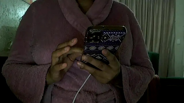 Snapshot of NewBeginnings8 chatting on July 2, 2026, 6:14 pm NewBeginnings8 online show from July 2, 2026, 6:14 pm