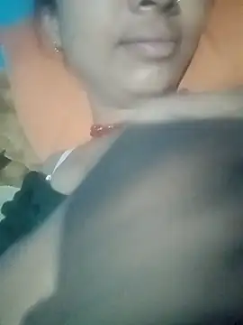 Snapshot of Cute_Arushi chatting on July 2, 2026, 11:22 pm Cute Arushi online show from July 2, 2026, 11:22 pm