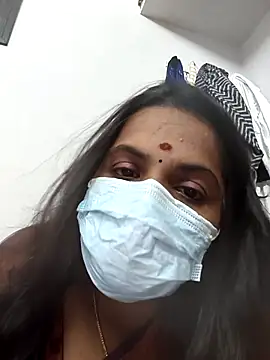 Snapshot of Cutie_Rani chatting on November 3, 2025, 10:08 am Cutie Rani online show from November 3, 2025, 10:08 am