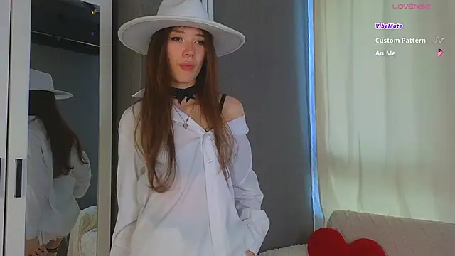Snapshot of tinyanie chatting on June 12, 2026, 4:27 pm tinyanie online show from June 12, 2026, 4:27 pm