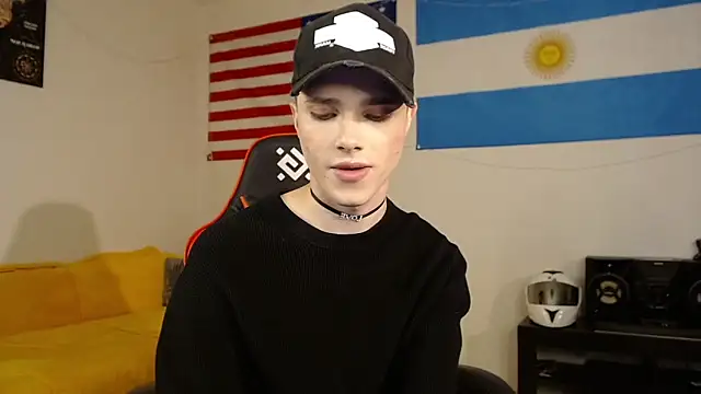 danny noir online show from November 4, 2025, 11:58 am