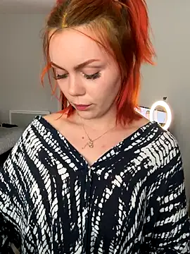 Snapshot of Angel-Eve chatting on November 7, 2025, 10:31 am Angel-Eve online show from November 7, 2025, 10:31 am