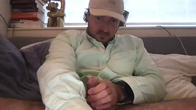 Snapshot of dutchpieter95 chatting on November 3, 2025, 9:46 am dutchpieter95 online show from November 3, 2025, 9:46 am