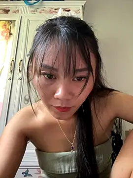 Snapshot of Amino-Suca chatting on November 7, 2025, 5:23 am Amino-Suca online show from November 7, 2025, 5:23 am