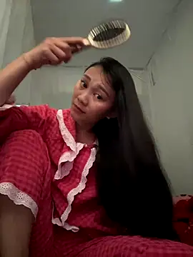 Snapshot of Amino-Suca chatting on November 13, 2025, 7:45 am Amino-Suca online show from November 13, 2025, 7:45 am