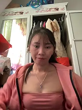 Snapshot of Amino-Suca chatting on November 5, 2025, 2:36 am Amino-Suca online show from November 5, 2025, 2:36 am