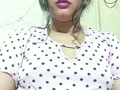 Snapshot of Nancy_queen001 chatting on November 18, 2025, 8:45 pm Nancy queen001 online show from November 18, 2025, 8:45 pm