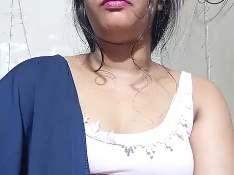 Snapshot of Nancy_queen001 chatting on November 3, 2025, 7:24 am Nancy queen001 online show from November 3, 2025, 7:24 am