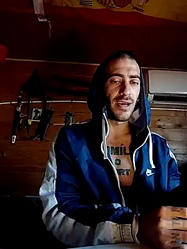 Alicantino69 online show from November 16, 2025, 7:46 am