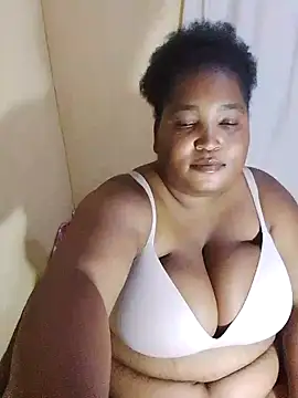 Snapshot of MassiveBoobsxxxx chatting on November 14, 2025, 7:39 pm MassiveBoobsxxxx online show from November 14, 2025, 7:39 pm