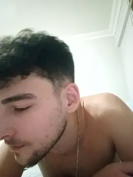 yasinesra757  online show from January 16, 2026, 5:28 pm