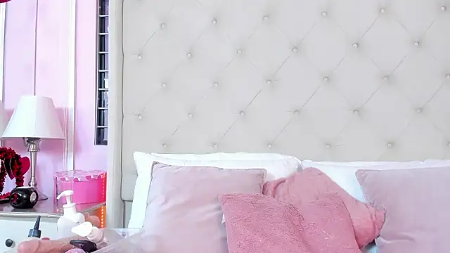 Snapshot of scarlett_leblanc_ chatting on March 23, 2026, 1:22 pm scarlett leblanc online show from March 23, 2026, 1:22 pm