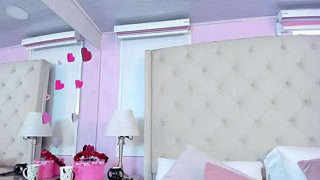 Snapshot of scarlett_leblanc_ chatting on February 27, 2026, 11:54 am scarlett leblanc online show from February 27, 2026, 11:54 am