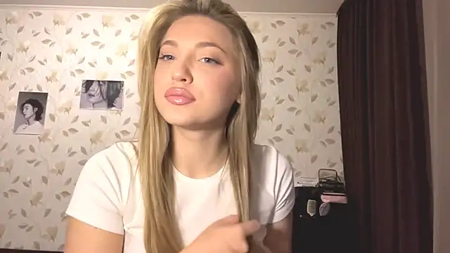 Snapshot of OrethaEredia chatting on October 30, 2025, 4:26 pm OrethaEredia online show from October 30, 2025, 4:26 pm