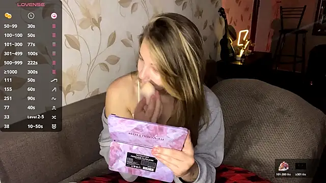 Snapshot of OrethaEredia chatting on December 3, 2025, 5:34 pm OrethaEredia online show from December 3, 2025, 5:34 pm