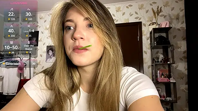 Snapshot of OrethaEredia chatting on November 27, 2025, 4:18 pm OrethaEredia online show from November 27, 2025, 4:18 pm