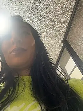 Salome Marck online show from November 19, 2025, 4:51 pm