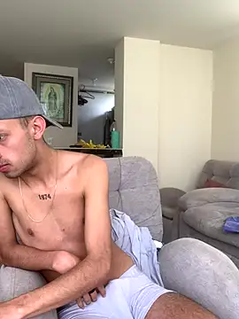 dylan drakee online show from October 31, 2025, 1:41 pm