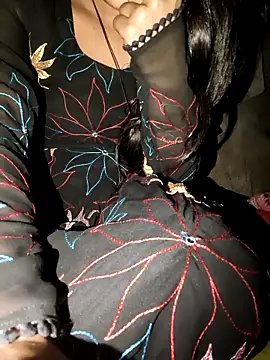 Snapshot of Hot_Simran_01 chatting on October 31, 2025, 7:27 am Hot Simran 01 online show from October 31, 2025, 7:27 am