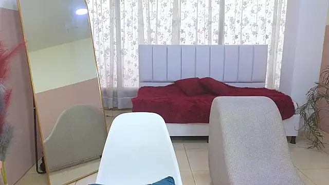 malen fitnessmilf online show from July 6, 2026, 8:00 pm