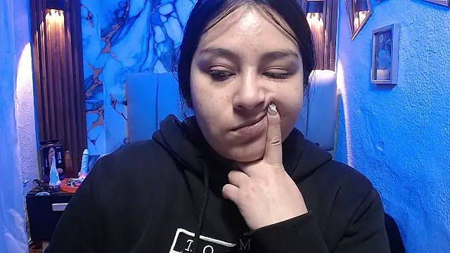 Snapshot of lehia_285 chatting on February 20, 2026, 1:24 pm lehia 285 online show from February 20, 2026, 1:24 pm