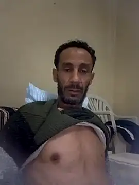 Snapshot of walide100000 chatting on March 31, 2026, 9:17 pm walide100000 online show from March 31, 2026, 9:17 pm