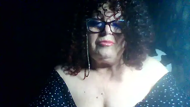 Snapshot of Milaniya606 chatting on November 13, 2025, 6:23 pm Milaniya606 online show from November 13, 2025, 6:23 pm