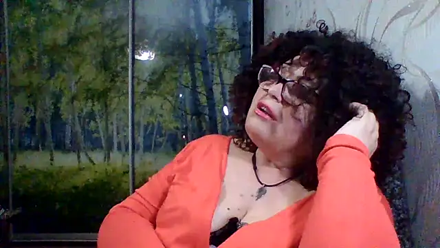 Milaniya606 online show from May 8, 2026, 7:28 pm