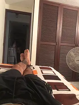 tevoyagustar69 online show from October 31, 2025, 1:24 am