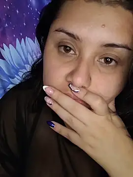 CurvyNoir online show from December 13, 2025, 8:04 pm