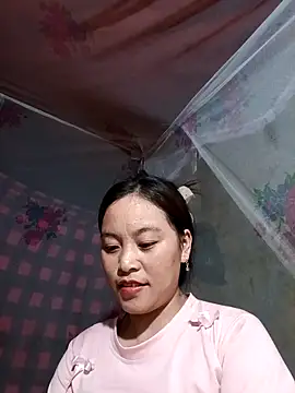 Snapshot of Alice-567 chatting on March 14, 2026, 12:22 pm Alice-567 online show from March 14, 2026, 12:22 pm