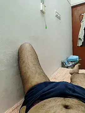 Snapshot of Your_lover_real chatting on August 1, 2026, 3:37 am Your lover real online show from August 1, 2026, 3:37 am