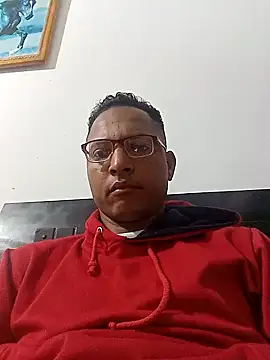 Snapshot of Tonny_Belt chatting on October 31, 2025, 5:26 am Tonny Belt online show from October 31, 2025, 5:26 am