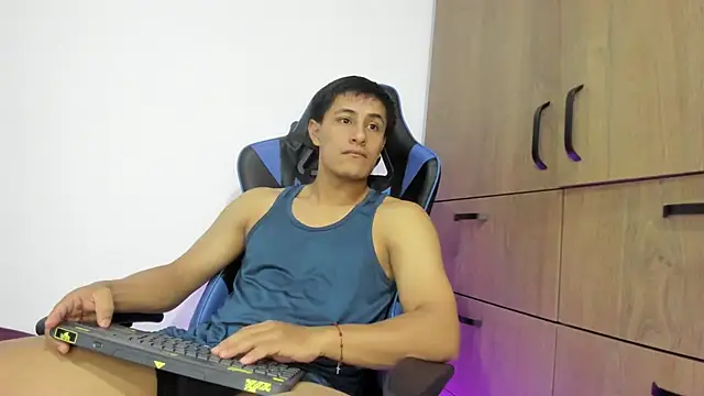 dorman boy online show from December 19, 2025, 2:37 am