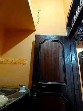 Snapshot of Rsr-1 chatting on December 22, 2025, 11:10 am Rsr-1 online show from December 22, 2025, 11:10 am