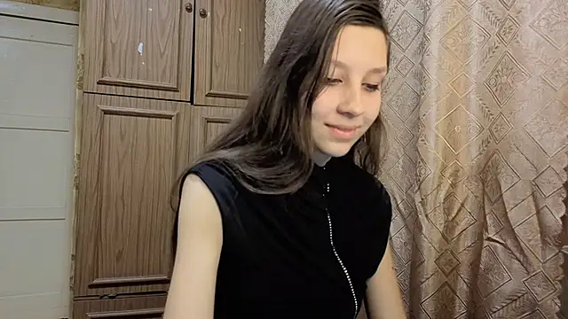 LahomaSassano online show from November 17, 2025, 11:09 pm