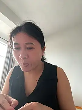 Snapshot of daaqnn chatting on June 11, 2026, 12:32 am daaqnn online show from June 11, 2026, 12:32 am
