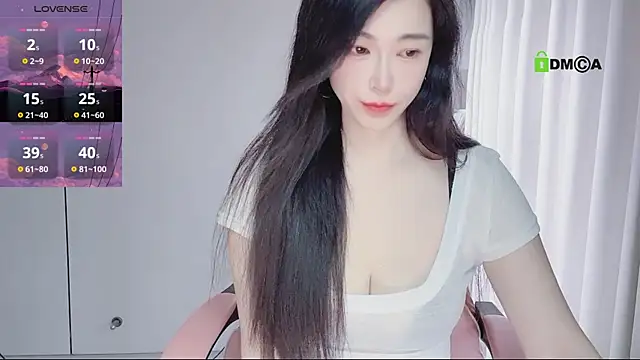 YunShan-33 online show from May 10, 2026, 4:27 am