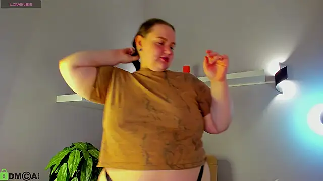 bbwsexis online show from May 6, 2026, 3:10 am