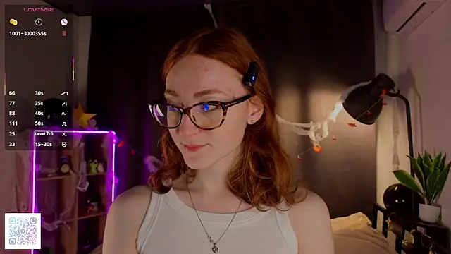 CloraGravel online show from November 2, 2025, 4:06 am